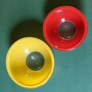 Pyrex primary colors nesting mixing bowls #323